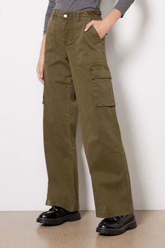 Perfect for dressing up or down, these stylish cargo pants by Sanctuary are crafted in stretch cotton twill fabric and feature a relaxed wide leg, utility-style pockets, and adjustable buckles at the waist. Full-length Cotton Cargo Jeans For Fall, Full Length Cotton Cargo Jeans For Fall, Utility Style Cotton Cargo Jeans, Full Length, Cotton Cargo Jeans In Straight Fit, Spring Utility Cargo Pants Full Length, Wide Leg Cotton Cargo Jeans, Utility Cotton Parachute Pants With Cargo Style, Cotton Cargo Pants With Belt Loops, Full-length Spring Cargo Pants