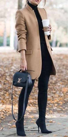 Fall Fashion Coats, Meryl Streep, Winter Trends, Winter Mode, Coat Outfits, 가을 패션, Angelina Jolie