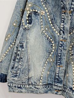 This Embroidered Flares Washed Retro Blue Loose Denim Jacket adds a touch of retro appeal to any outfit. The embroidered flares bring a unique and stylish element, while the washed denim gives it a relaxed and casual feel. - Color: Blue- Style: Jacket - Sleeve Length: Long Sleeve- Fabric: Denim, Polyester- Closure Type: Buttons - Details: Embellishments- Gender: Women- Size: One SizeSuggested weight within 75KG Embellished Blue Denim Jacket, Embellished Medium Wash Denim Jacket For Fall, Embellished Medium Wash Denim Jacket For Spring, Trendy Embellished Medium Wash Denim Jacket, Embellished Blue Denim Jacket For Spring, Spring Embellished Medium Wash Denim Jacket, Embellished Blue Denim Jacket For Winter, Winter Embellished Denim Jacket, Spring Embellished Denim Outerwear