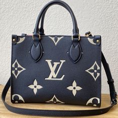 Black Monogram Canvas Bag With Logo, Black Monogram Print Bag For Daily Use, Black Bags With Monogram Print For Daily Use, Black Monogram Print Rectangular Shoulder Bag, Black Rectangular Monogram Shoulder Bag, Black Rectangular Shoulder Bag With Monogram Print, Black Monogram Canvas Bag, Lv On The Go Pm, Lv On The Go