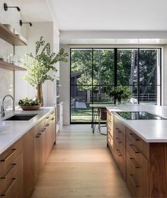 These kitchen ideas will help you create the kitchen of your dreams – and make the most of this vital space Home Designs Exterior, Koti Diy, Decor Eclectic, Transitional Decor Kitchen, Transitional Decor, Counter Tops