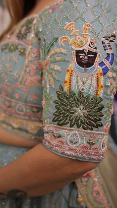 #blousedesignideas Shreenathji Handwork Blouse, Shreenathji Work Blouse, Zardosi Blouse Design, Khatliwork Blouse Design Latest, Grah Shanti Outfit, Machi Work Blouse, Hand Embroidery Designs For Blouses, Hand Embroidery Blouse Designs, Hand Embroidered Blouse