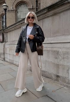 Rome Outfits, City Break Outfit, Laura Byrnes, 2020 Outfits, October Fashion, My Wardrobe, Fashion Mistakes, Autumn Outfit, Outfit Inspo Fall