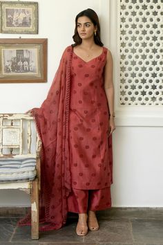 Buy Taro Red Chanderi Silk Kurta Set Online | Aza Fashions