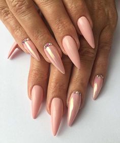 Classy Pointy Nails, Elegant Stilleto Nail Designs, Colorful Tips, Stiletto Nail Designs, Bright Pink Nails, Sweet Nails, Pointy Nails, Pointed Nails, Stiletto Nails Designs