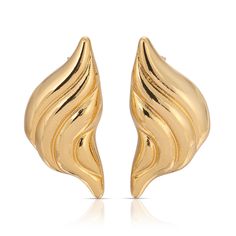 The Croissant earrings - our twist on a vintage classic. The Croissant earrings are the perfect statement piece for any special occasion! You can dress it up or dress it up, it looks good with every outfit! The Croissant earrings are also available in Gold. Chic Gold Plated Clip-on Earrings For Formal Occasions, Chic Yellow Gold Clip-on Earrings For Evening, Chic Gold-tone Earrings For Evening, Elegant Gold-tone Earrings For Evening, Elegant Gold-tone Evening Earrings, Classic Gold Earrings For Party, Classic Gold-tone Earrings For Formal Occasions, Yellow Gold Clip-on Party Earrings, Yellow Gold Clip-on Earrings For Party