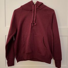 Nwot Old Navy Fleece Lined Hoodie Size Small Brand New. Never Worn. Only Tags Removed In Anticipation Of Wearing. Perfect Condition Dark Burgundy Color ***Selling This Exact Sweatshirt In Other Colors As Well; Check Out My Closet! Reasonable Offers Welcome No Trades Ships Same Or Next Day! Red Fleece Hoodie For Loungewear, Red Fall Sweatshirt With Kangaroo Pocket, Red Sweatshirt With Kangaroo Pocket For Fall, Cozy Red Fleece Sweatshirt, Red Fleece-lined Hoodie For Fall, Red Hoodie With Fleece Lining For Fall, Red Fleece-lined Hoodie, Red Fleece Hoodie With Fleece Lining, Cozy Red Fleece Hoodie