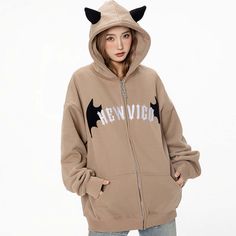 Add a touch of devilish style to your wardrobe with this High Street Embroider Devil's Horn Hoodie. Made from premium quality cotton material, this hoodie is designed to provide both comfort and style. Features: -80% Cotton, 20% Elastane -Fixed hood -Full zip closure -Demon embroidery -Kangaroo pocket -Loose fit -Unisex style Hoodie With Horns, Horn Hoodie, Monster Hoodie, Baby Monster, Free Socks, Free Bracelet, Hoodie Outfit, Unisex Style, Black Hoodie