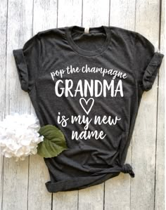 Shirts For Grandparents, Baby Announcement Beach, Baby Announcement To Parents, Baby Announcement Shirt, Baby Reveal Shirt, Fun Baby Announcement, Funny Pregnancy Shirts, Baby Announcement Shirts, Pregnancy Reveal Shirt