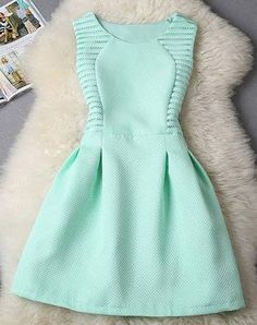 cute dresses - Google Search Cute Green Sleeveless Dress For Spring, Fest Outfits, Casual Party Dresses, Midi Dress Style, Samara, Robins, Sleeveless Mini Dress, A Dress, Cute Fashion