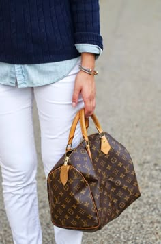 Louis Vuitton Speedy Outfit, Melie Louis Vuitton, Louis Vuitton Outfit, Summer Wind, Monogram Outfit, Lv Speedy, Louis Vuitton Speedy 35, Louis Vuitton Speedy 25, Speedy 25