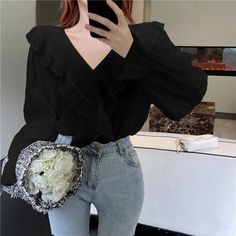 Shipping: Worldwide Express Shipping AvailableDelivery time: 🚚7-15Days Fast ShippingReturns: Fast refund,💯100% Money Back Guarantee.SPECIFICATIONSBrand Name: asapgotFabric Type: BroadclothPattern Type: SolidStyle: CasualThickness: MidweightOrigin: Mainland ChinaCN: AnhuiClothing Length: RegularMaterial: PolyesterMaterial: SpandexMaterial: AcrylicDecoration: NONEMaterial Composition: Synthetic fiberSleeve Length(cm): FullRelease Date: Summer 2021Clothing Patterns: STRAIGHTPlace Of Origin: China Slim Fit Crop Top, Trumpet Sleeve, European Women, Chiffon Ruffle, American People, Chiffon Shirt, Product Introduction, Women Hoodies Sweatshirts, Short Sleeved Sweaters