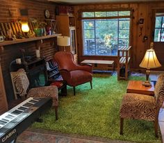 The 1960s and 70s were filled with weird interior decor, including shaggy rugs and carpets. Although they were considered fun and groovy back then, today, they are merely an interior design trend of the past. Shag rugs can potentially make your entire living room look dusty and tasteless, which is not a good look. So if stead.#homebedroomrefresh #awesomebedrooms
#apartmentaestheticcozy #cozyfarmhouse bedroom #masterbedrooms decorcozy Room 70s Style, Shag Rug Living Room, Tacky Decor, Living Room 70s, 70s Shag, Custom Sims, Interior Design Mistakes, Classy Home Decor, Trendy Kitchen Design