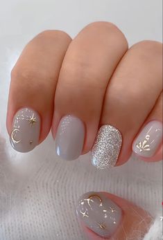 Dip Designs For Nails, Short Gelish Nails, Moon Inspired Nails, Cnd Nail Polish, Subtle Nails, Simple Gel Nails, Proof Of Concept, Pretty Gel Nails, Short Acrylic Nails Designs