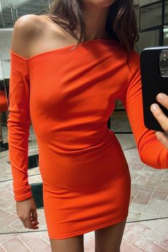 АСИМЕТРИЧНА ДРАПІРОВАНА СУКНЯ - Чорний | ZARA Україна / Ukraine Casual Bodycon Dress Outfit, Asymmetrical Evening Dress, Slim Dresses Casual, Casual Bodycon Dress, Bodycon Dress Outfit, Dress Outfits Party, Body Con Dress Outfit, Bodycon Dress Casual