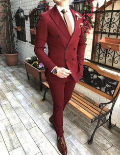 Elevate your style with our Men's 2-Piece Cotton Suit, designed for the modern man who values both comfort and fashion. Perfect for weddings, business meetings, or casual outings, this versatile suit is a must-have addition to your wardrobe. **Features - **Premium Cotton Fabric Crafted from high-quality cotton, ensuring breathability and all-day comfort. - **Classic Fit Tailored to provide a flattering silhouette without sacrificing ease of movement. - **Versatile Design Suitable for both formal Mens Suit For Wedding, Terno Slim Fit, Terno Slim, Suit For Wedding, Groom Tuxedo, Burgundy Suit, Groomsmen Suits, Prom Suits, Red Suit