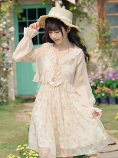 ❤ruffle top + summer flower dress❤︎ Summer Flower Dress, Old Fashion Dresses, Harajuku Style, Sweet Floral, Flower Dress, Fairy Dress, Top Summer, Pink Outfits, Draped Fabric