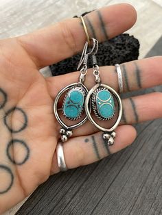 Unique simple and clean design of these drop earrings. They are made with white metal and stone dust glued together with resin. You can choose between 3 different options, the light blue which is Turquoise dust, dark blue which is Lapis dust and the red one which is Coral dust. They all have the same meassurements. These are super light what makes them easy to wear, and do to the simple design and cool stone colors are easy to match with your day by day outfits. They are 3.3cm- 1.30 inch long 1. Hypoallergenic Metal Drop Earrings, Adjustable Metal Teardrop Earrings, Minimalist Oval Metal Earrings, Nickel Free Metal Drop Earrings, Long Drop Metal Earrings, Nickel-free Teardrop Linear Earrings, Nickel-free Teardrop Metal Linear Earrings, Minimalist Teardrop Metal Earrings, Metal Drop Earrings For Pierced Ears