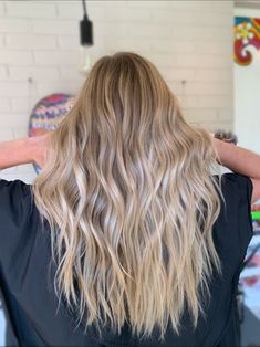 Blonde Beachy Waves, Beachy Blonde Hair Balayage Natural, Baliage Hair Blond, Boliage Hair Blond, Hair 2023 Blonde, Beachy Blonde Hair Balayage, Beach Blonde Hair Balayage, Surf Blonde Hair, Buttery Blonde Hair Balayage