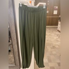 Purchased From Online Boutique, Never Worn Besides Trying Them On. Very Soft Material In Olive Green Color. Loose And Cinched At The Ankle, Good For Comfort And Movement. Olive Green Color, Pants Color, Jogger Pants, Soft Material, Track Pants, Online Boutique, Green Color, Olive Green, Pants For Women