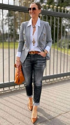 Mode Tips, Mode Casual, Ideas Outfit, Casual Chic Outfit, Casual Work Outfits, Blazer Outfits, Fashion Over 50, Casual Fall Outfits, Business Casual Outfits