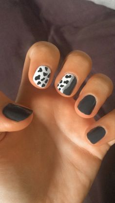 Nails For Texas Trip, Texas Nails Designs, Summer Western Nails, Farm Nails, Short Western Nails, Nashville Nails Ideas, Country Concert Nails, Western Nail Designs, Nashville Nails