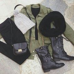 Green Combat Boots, Boots Outfits, The Cardigans, Vintage Hipster, Dress Sweater, Army Jacket, Mode Casual, Boutique Fashion, Clothes And Accessories