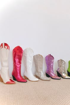 Shop the must-have cowboy boot trend at Lulus! Shop vegan or genuine leather western-inspired cowgirl boots. Free shipping over $50! Western Boots For Women, Taylor Concert, Shoes Minimalist, Taylor Swift Tour Outfits, Dr Shoes, Western Style Outfits, Taylor Swift Outfits, Minimalist Shoes, Boots Cowboy