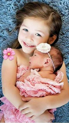 Newborn Sibling, Sibling Photography, Sibling Photos, Sister Pictures, Newborn Baby Photos, Foto Baby, Newborn Shoot