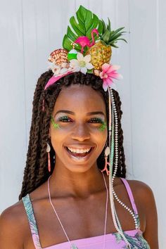 Carmen Miranda Costume, Crazy Hair For Kids, Carnival Fantasy, Images Noêl Vintages, Ladybug Birthday Party, Festival Headband, Fiesta Tropical, Spring Hats, Tropical Party