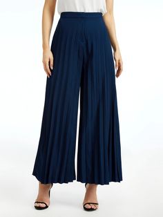 Loose Plain Urban Fashion H-Line Long Pants | stylewe Chic Pants, Long Trousers, Everyday Chic, Versatile Outfits, Loose Pants, Plain Design, Type Of Pants, Straight Pants, Long Pants