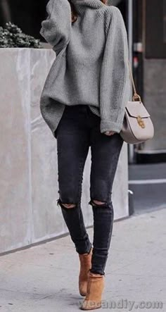 8 Casual Outfits You Should Wear To Look Younger - The Finest Feed Pretty Winter Outfits, Trendy Winter Fashion, Amazon Purchases, Trendy Winter, Looks Chic, Trend Fashion, 가을 패션, Fall Fashion Outfits