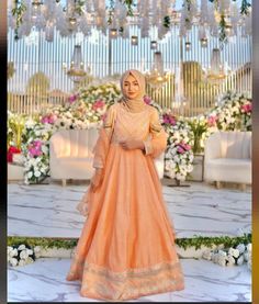 Party Hijab, Muslim Marriage, Hijab Dp, Galaxy Dress, Marriage Dress, Desi Wedding Dresses, Hijab Wedding, Hijab Wedding Dress, Dressing Sense