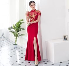 Red Chinese Wedding, Red Chinese Wedding Dress, Chinese Wedding Tea Ceremony, Tea Ceremony Dress, Cheongsam Wedding, Red Qipao, Traditional Chinese Wedding, Golden Bird, Chinese Wedding Dress