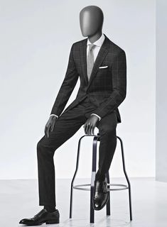 There is absolutely no scope for anything to go wrong when two classics are put together! Just like our Scabal Charcoal Wool Combination Suit. Custom-built from opulent wool fabric, it comes in a charcoal checkered jacket paired elegantly with solid dark charcoal pants that will definitely turn heads and leave a lasting impression. #studiosuits #combinationsuit #woolsuit #charcoalwool #suitswag #suitup #bespoke #menwithstyle #trendalert #menwithclass #fashionforman #bestofmenstyle Green Tweed Suit, Bob Weave, Herringbone Shirt, Gala Event, Checkered Jacket, Jacket Fabric, Cashmere Jacket, Pants Fabric, Herringbone Tweed