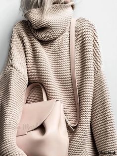 Olivia Mark - Classic Long-Sleeve Casual Sweater in Regular Fit Minimalist Moda, Mode Rose, Chunky Turtleneck Sweater, Big Sweaters, Coat Vintage, Casual Sweater, Large Sweaters, January 2024, Long Sleeve Turtleneck