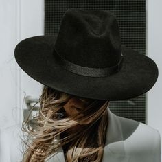 "Looking for a hat that exudes confidence and style? Look no further than the Sandoval Fedora black Felt Hat. This chic fedora is handmade in Mexico from high-quality wool felt, and features a wide, stiff brim that adds character. Whether you're dressing up for a special occasion or just want to add some flair to your everyday look, this hat is the perfect accessory. * Handmade in México * Made from natural materials * 5-star rated model * Etsy's pick: selected by Etsy's style and trend editors SIZES Medium (M) = head circumference of 56 - 58.5cm Large (L) = head circumference of 58.5 - 60cm HOW DO I KNOW MY SIZE Discover your size with a measurement tape. Position the tape above your ears and exactly around your head where you want to wear the hat's brim. DIMENSIONS Brim: 10cm / 3.93\" in Wide Brim Hats For Everyday Fall Wear, Solid Color Fedora With Curved Brim For Fall, Fall Fedora With Curved Brim, Everyday Wide Brim Fedora For Fall, Fall Everyday Wide Brim Fedora, Fall Fedora With Short Brim, Everyday Fedora Hat For Fall, Everyday Fedora For Fall, Everyday Fall Fedora Hat