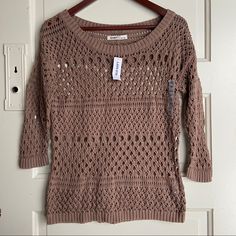 Brand New With Tags Women’s Size Medium Old Navy Sweater For Sale. Taupe In Color, 3/4 Sleeves. Layer With A Cami Or Tank Top Underneath. Any Questions Please Ask! Open Knit Top With 3/4 Sleeves For Spring, Spring Open Knit Top With 3/4 Sleeves, Ruffle Sleeve Sweater, Textured Knit Sweater, Tie Dye Sweater, Navy Sweater, Grey Knit Sweater, Long Sleeve Pullover Sweater, Open Knit Sweater