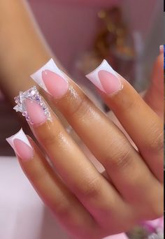 Nail Ideas Charms, Nude Pink Acrylic Nails, Acrylic Nails With Charms, Tapered Square Nails, Spring Acrylic Nails, Airbrush Nails, Colored Acrylic Nails