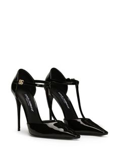 Dolce Gabbana Heels, Ankle Strap Shoes, Chanel 2, Iconic Bags, Strap Shoes, Boot Bag, Flat Boots, Exclusive Fashion, Ballet Flat Shoes