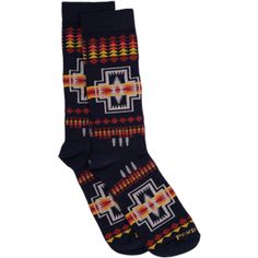 Pendleton Harding Crew Socks keep feet cool in summer, warm in winter, thanks to temperature-regulating Merino wool. Knit in Pendleton's exclusive 1923 blanket pattern, the smooth, flat-knit jacquard is ideal for year-round wear. You can see and feel the Pendleton legacy for quality. Features Height: Crew Cushion: No cushion Weight: Ultralight Reinforced heel and toe for durability Merino wool for temperature regulation Materials 53% nylon, 44% Merino wool, 2% spandex, 1% polyester Sock Height S Knit Jacquard, Wool Knit, No Show Socks, Blanket Pattern, Black Media, In Summer, Crew Socks, Merino Wool, Split