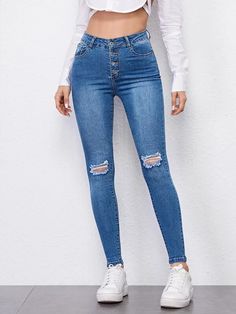 Chic Denim Jeans Jackets: Outfit Ideas and Styling Tips. Trendy Denim Jeans Fashion for Ladies Blue Clothes, Denim Jean Dress, Outfits Jeans, Old Outfits, Jeans Outfit Casual