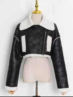 Winter 2021 crop coat! Fleece Clothing, Main Map, Short Paragraph, Short Leather Jacket, Patchwork Coat, Womens Jackets Casual, Wool Coat Women, Color Block Jacket, Aviator Jackets