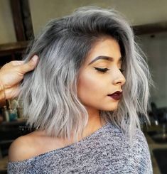 Medium Length Tousled Silver Bob Platinum Silver Hair Color, Platinum Hair Color, Salt And Pepper Hair, Balayage Blonde, Silver Hair Color, Ombré Hair, Platinum Hair