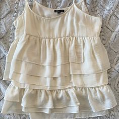 Never Worn- Pet Free & Smoke Free Home Casual White Tiered Top, White Tiered Casual Tops, Off-white Casual Ruffled Tops, Casual Off White Ruffle Tops, White Tiered Top With Ruffle Hem, Chic White Tiered Top, White Tiered Tops For Summer, White Tiered Summer Top, Off White Ruffled Tops For Day Out