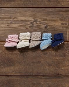 The best, softest, baby alpaca booties you can find. They are a must for every newborn's wardrobe. The baby's feet will be so soft and warm, as the inside of the sole is lined with guilt-free alpaca fur. The ribbon helps to prevent the baby from pulling the bootie off. Dry clean or hand wash.*Our items made of fur / hide are "guilt-free" meaning that they are harvested from alpaca who have deceased due to natural causes. We do not condone that animals be killed for their fur, nor are any of our Cute Hand Knitted Winter Booties, Cute Hand Knitted Round Toe Booties, Cute Pink Handmade Booties, Sheepskin Baby Slippers, Crochet Baby Booties Knitting & Tools, Suri Alpaca, Beautiful Farm, Heavy Knit, Navy Pink