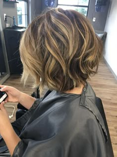 Lob Waves, Haircut Lob, Hairstyles Mens, Hairstyles Layered, Bangs Long, Long Face Hairstyles, Hair Styles 2017, Long Bob Hairstyles, Side Bangs