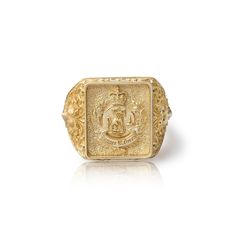 Square Coat Of Arms Signet Ring that can be personalized with your desired family crest design. A handmade piece that has been brought to life with the combination of fine goldsmith techniques and the latest technology.  📩 Leave us a message with your custom personalization, family crest, logo, or any other design. Message us to discuss your family crest design. Coat of Arms Ring - Custom Design Ring - Gold Signet Ring - Personalized Ring - Husband Gift - Danelian Jewelry Workshop Dimensions of Gold Engraved Ring With Coat Of Arms For Anniversary, Heirloom Yellow Gold Signet Ring For Commemoration, Antique Engraved Signet Ring For Ceremonial Occasions, Vintage Gold Engraved Ring With Coat Of Arms, Collectible Gold Rings With Historical Design, Vintage Engraved Ring With Historical Design For Ceremonial Use, Gold Engraved Ring With Coat Of Arms For Gift, Heirloom Engraved Signet Ring For Ceremonial Use, Heirloom Hallmarked Signet Ring For Ceremonial Occasions