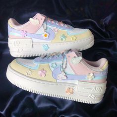 Sepatu Platform, خواتم خطوبة, Dr Shoes, Preppy Shoes, Kawaii Shoes, Wing Shoes, Cute Nike, Cute Sneakers, Cute Nike Shoes