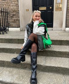 Over Knee Boots Outfit, Outfit Botas, Melbourne Fashion, Ootd Inspo, Cold Outfits, Paris Outfits, Looks Street Style, Winter Fits, Autumn Outfit